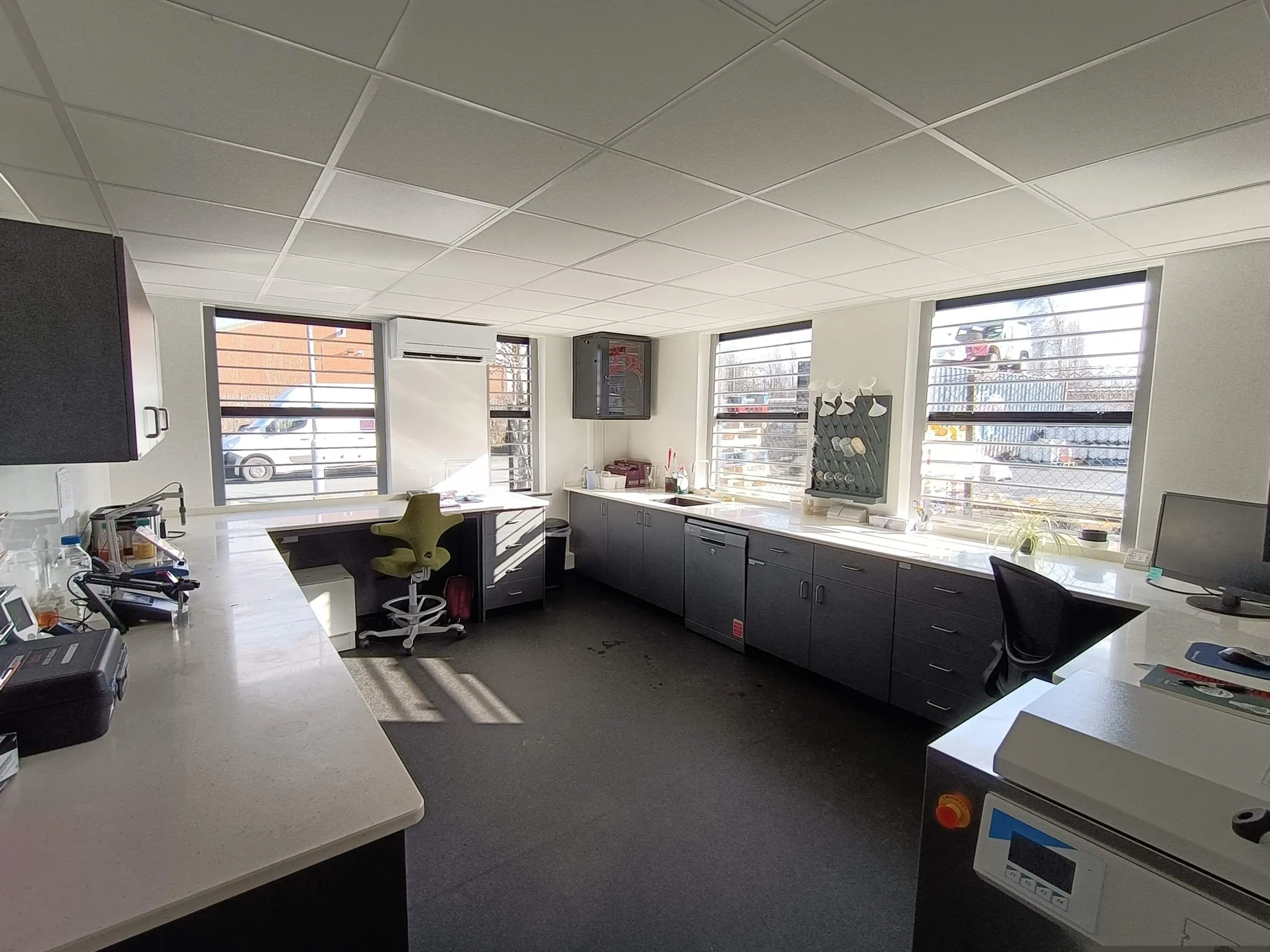 Quality Control Clean Laboratory for a Leeds Brewery, Holbeck