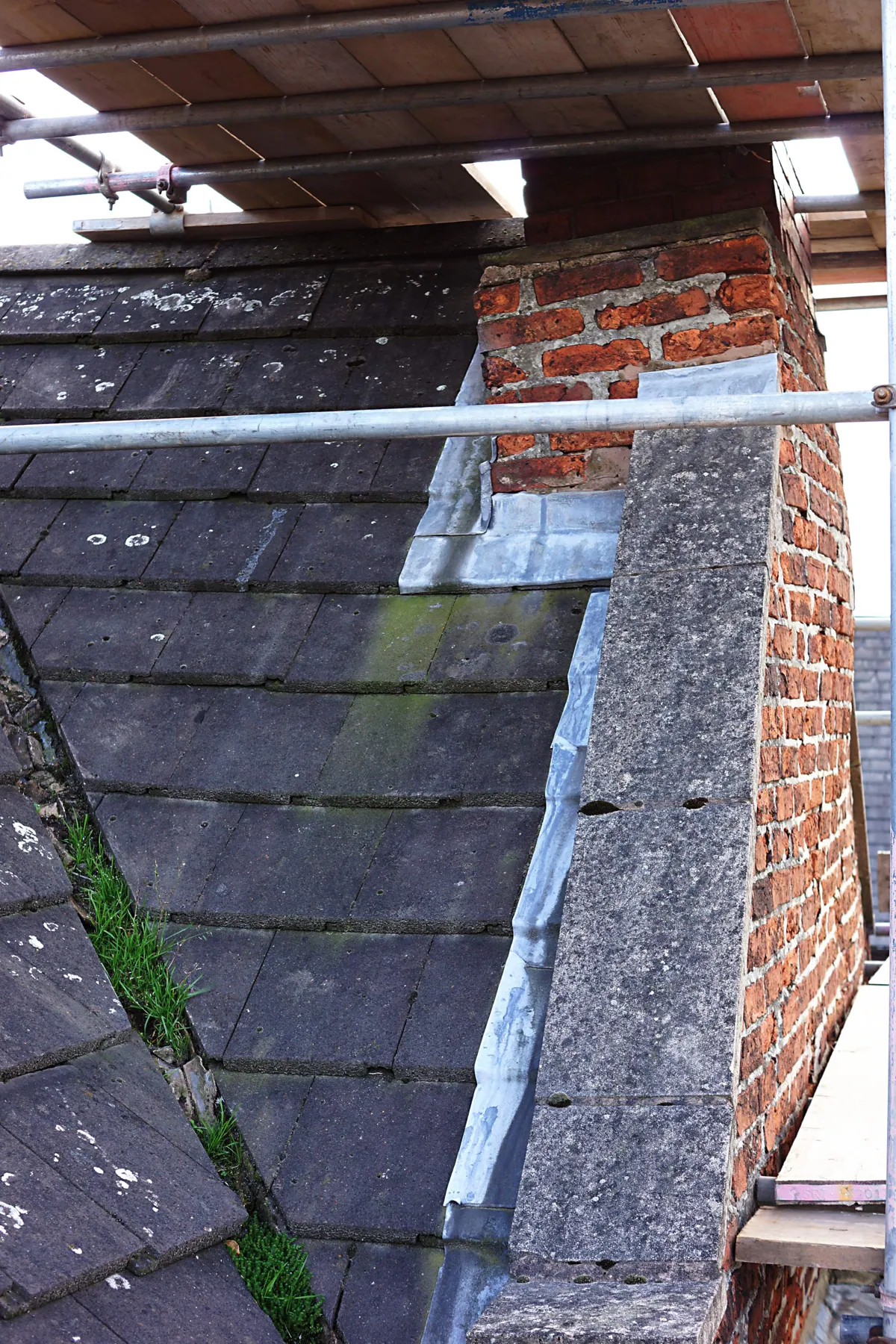 Ropergate, Pontefract, Stone & Brick Restoration, before