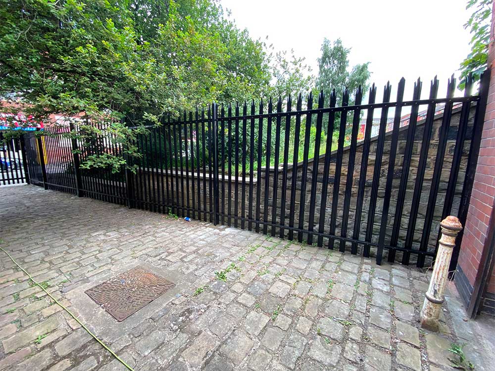 Steel-Palisade-Perimeter-Fencing-Installation-Leeds-6